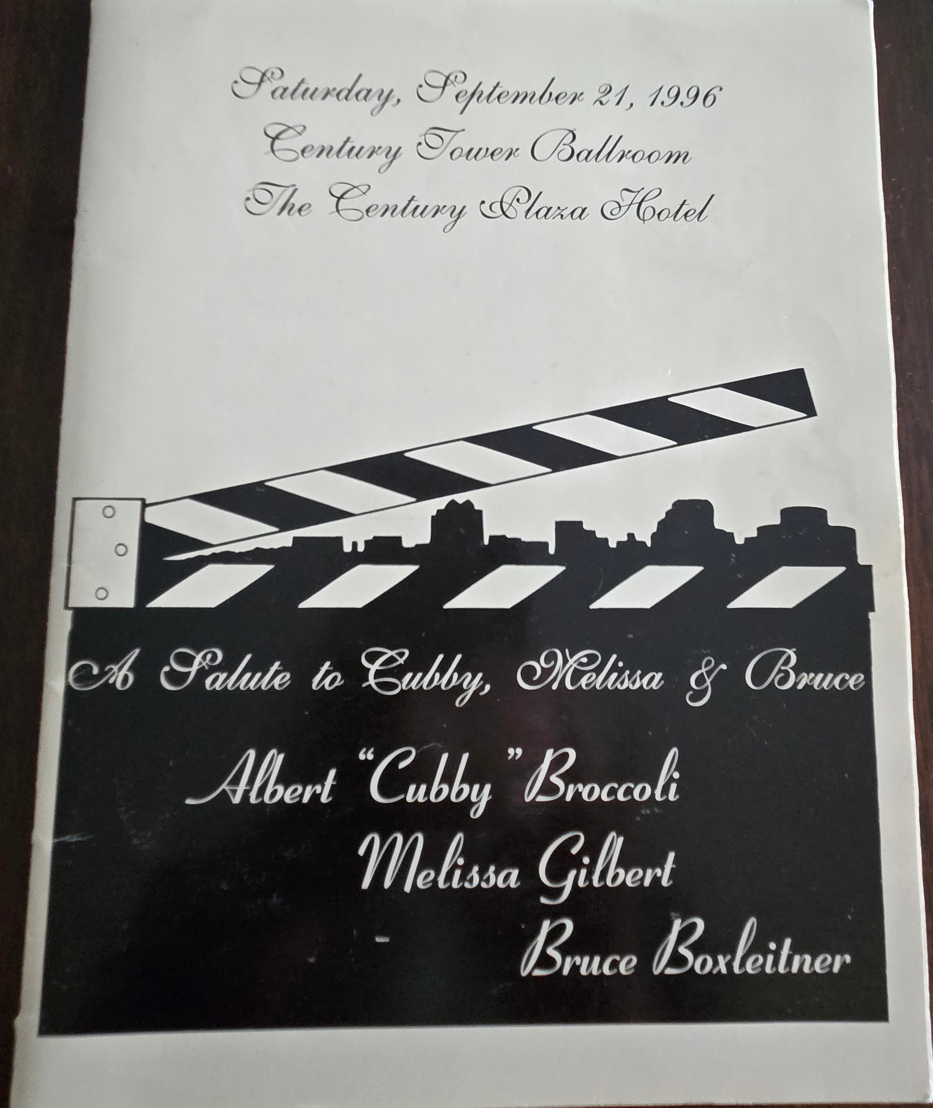 Cover of the Award Magazine